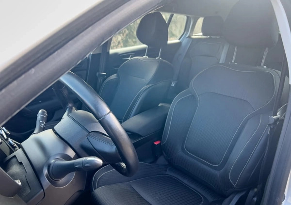 Renault Megane cena 43900 przebieg: 159000, rok produkcji 2019 z Kościerzyna małe 106